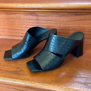 VINCE Nelda Cutout Black Square Toe Slide Sandal